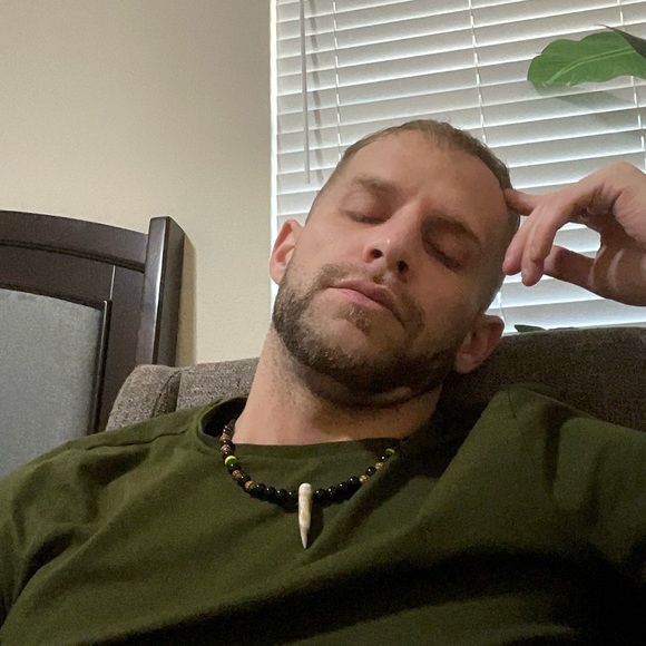 Meet your Posher, John - Picture 2 of 6